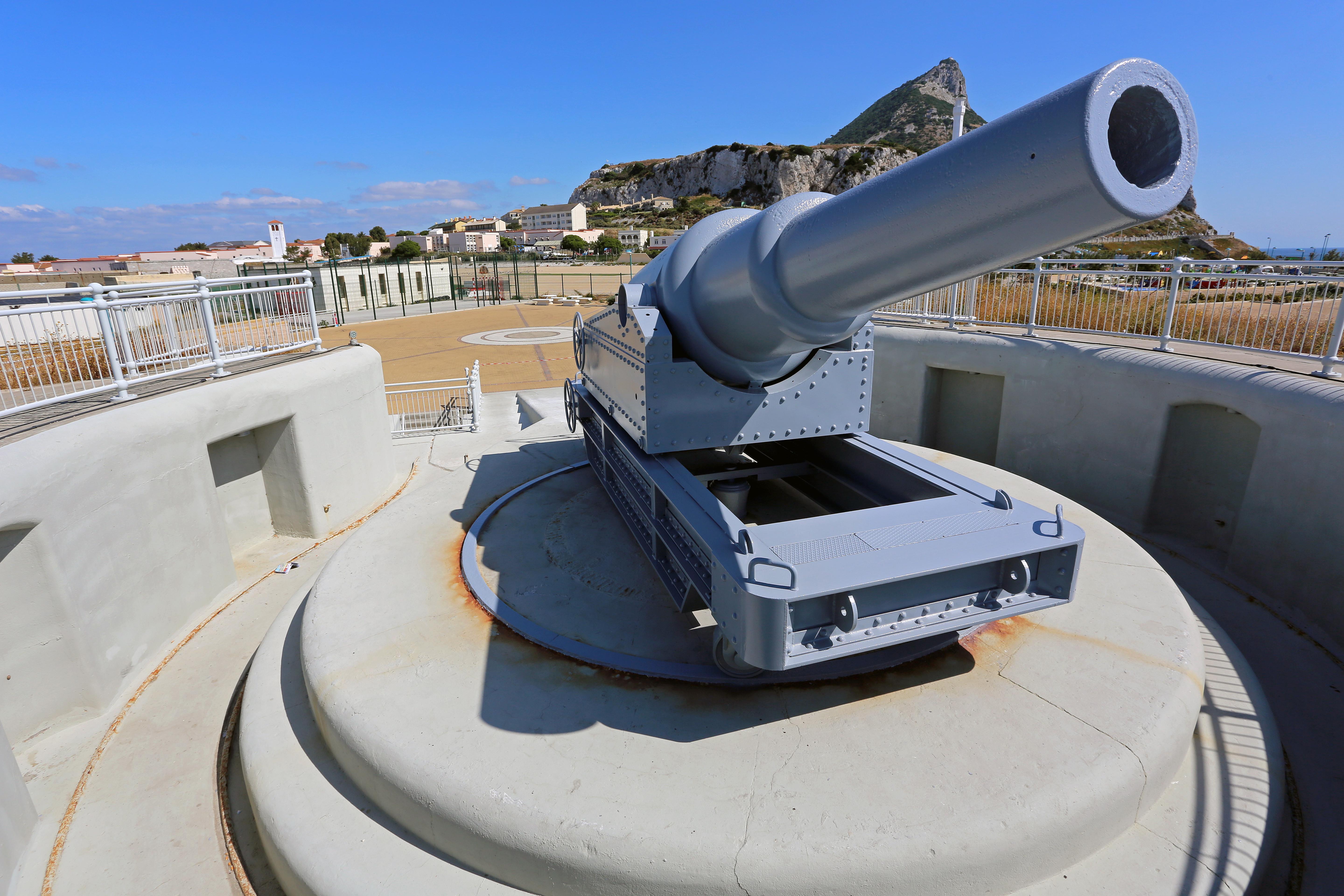 Harding’s Battery and magazine Image